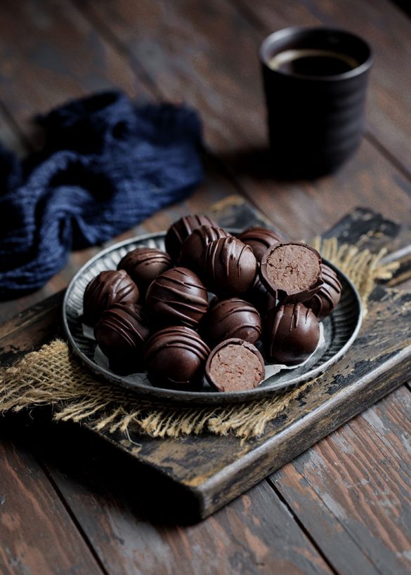 Homemade chocolate pralines(shelled truffles)￼